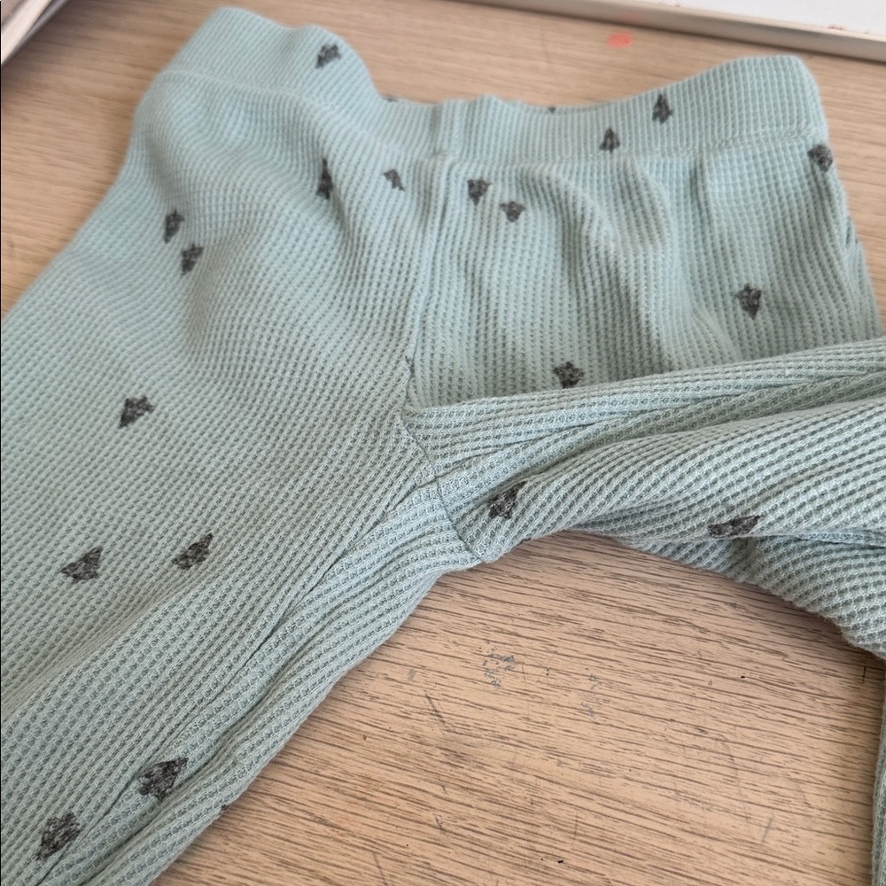 Carter's Light Green Baby Outfit - Picture 5 of 5